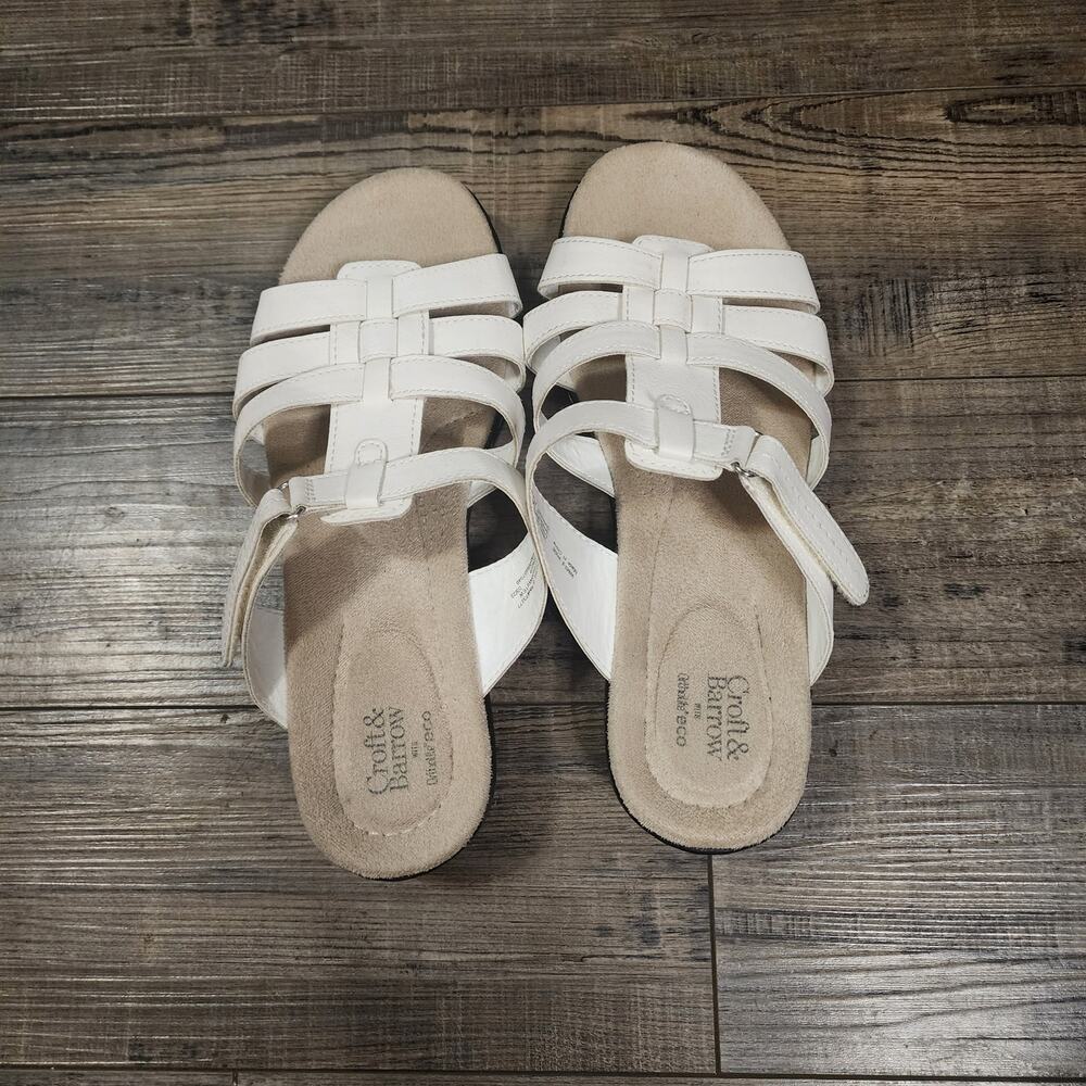 Croft & Barrow white sandals Womens size 9  Wide excellent condition Pre-owned